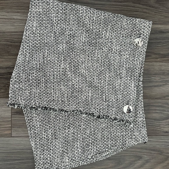 Zara black and white tweed skort size M - Picture 4 of 6